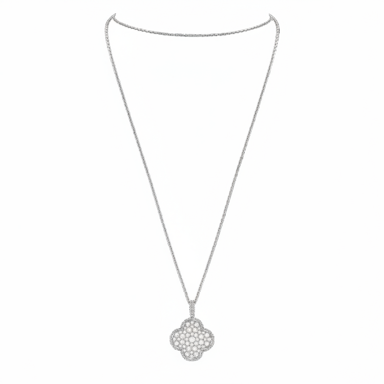 Large One Flower Necklace Diamond
